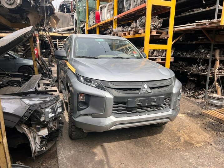  Mitsubishi L200 2019    EN DESARME